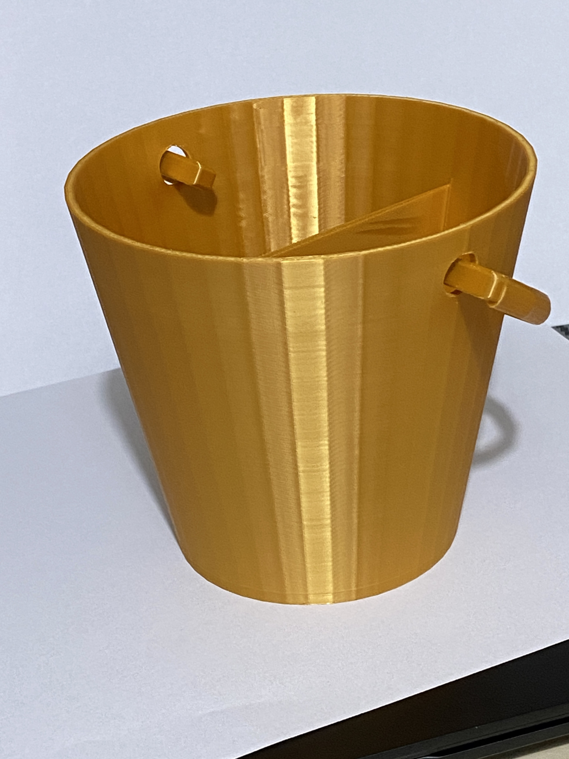 Split Water Bucket - Gold
