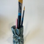 Pen/brush pot - green satin swirl with bow